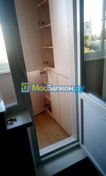 Шкаф на балкон купить в Мытищах на заказ недорого от МосБалкон