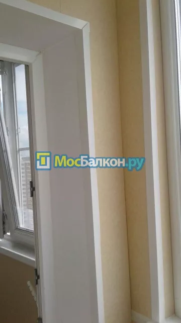 Отделка балкона и лоджии пластиковыми ПВХ панелями в Мытищах от компании МосБалкон