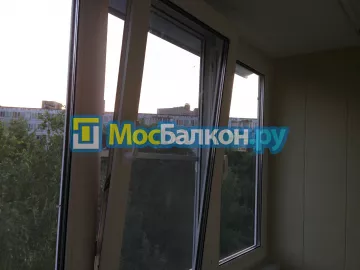 Отделка балкона и лоджии пластиковыми ПВХ панелями в Мытищах от компании МосБалкон