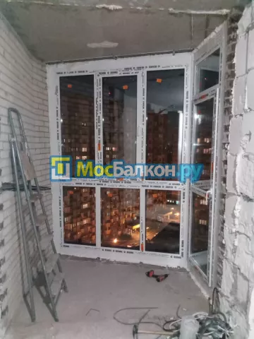 Панорамное остекление заказать под ключ по выгодной цене в Мытищах от компании МосБалкон