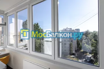 Французское остекление балконов и лоджий под ключ по доступным ценам в Мытищах | МосБалкон