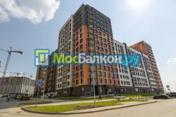 Французское остекление балконов и лоджий под ключ по доступным ценам в Мытищах | МосБалкон